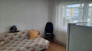 Apartament 3 camere, 2 balcoane decomandat, etajul 1 - imagine 9