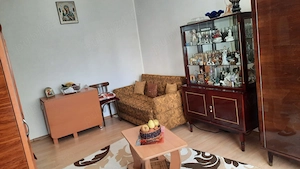 Apartament 3 camere, 2 balcoane decomandat, etajul 1 - imagine 2