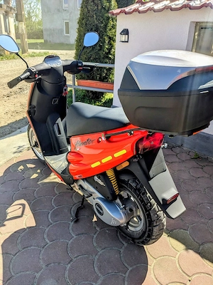 Scuter ca nou derbi hunter 1350 km - imagine 5