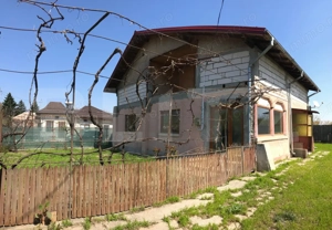  Casă (la roșu) + teren 2522 mp – ideală pentru personalizare - Costestii Deal