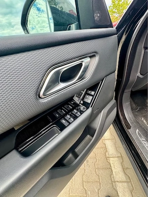 Range Rover Velar R-Dynamic | Stare Impecabilă | Dotări Top - imagine 8