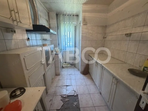 Apartament semidecomandat 37mpu 2 camere boxa la subsol balcon Parcare - imagine 4
