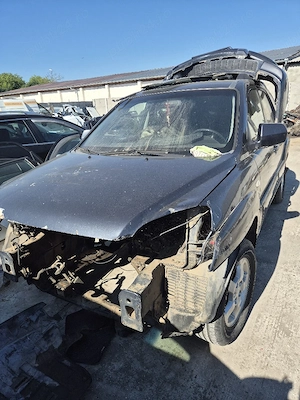dezmembrez KIA Sportage - imagine 3