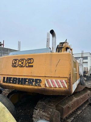 excavator liebherr 932  - imagine 3