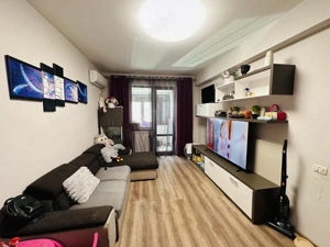 Super apartament cu 2 camere , decomandat, 53 mp , Crinului, Rosu