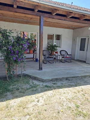 se vinde casa cu gradina mare in Bethausen - imagine 3