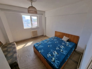 Apartament 3 camere zona Trocadero - imagine 2