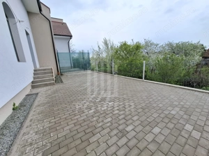 Casa rezidențială cu 7 camere, 3 băi, dressing, pivniță – Sura Mica - imagine 8