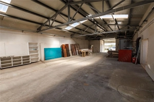 Hala Industriala Renovata + 1500 MP Teren Halchiu - imagine 13