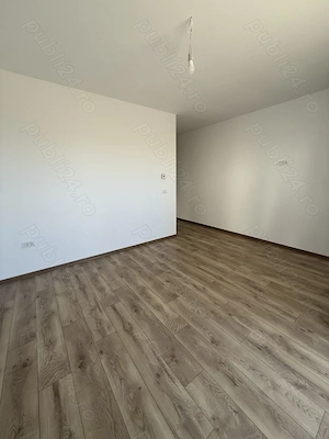Apartament cu 3 camere 2 balcoane, gradina de 75 mp Giroc - imagine 7