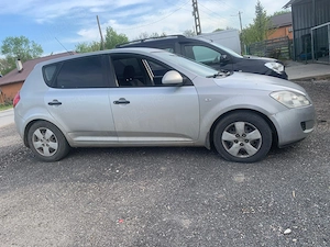 Kia Ceed 1.4 Benzină | 2009  - imagine 8