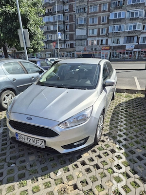 ford focus 2015 1.0 benzina 125 cai - imagine 4