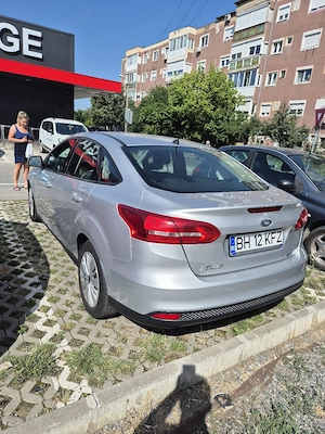 ford focus 2015 1.0 benzina 125 cai - imagine 3