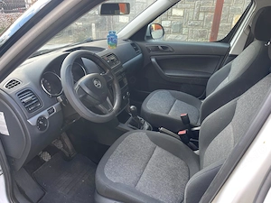 Skoda Yeti 2.0 TDI 4x2 - imagine 9