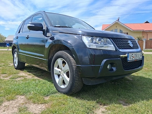 De vanzare Suzuki grand vitara an 2011 ,inmatriculat unic propietar in romania,motor 1,9 dizel.4x4.5 - imagine 4
