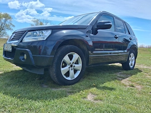 De vanzare Suzuki grand vitara an 2011 ,inmatriculat unic propietar in romania,motor 1,9 dizel.4x4.5 - imagine 5