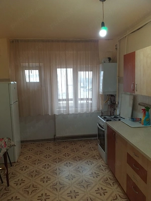 Proprietar, închiriez apartament cu 3 camere - imagine 5
