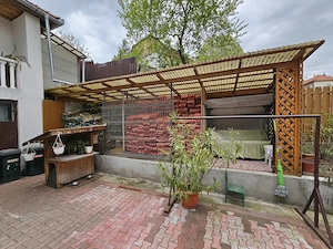 Vand casa cu spatiu comercial, 450 mp