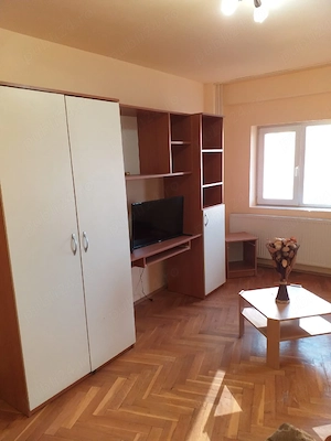 Proprietar, închiriez apartament cu 3 camere - imagine 7