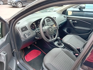 Vând VW Polo 1,4 TDI, an 2015, 112700 km, intretinere foarte bună - imagine 9