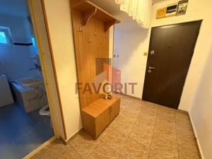 Cu centrala termica proprie. Zona Dacia. Boxa - imagine 8