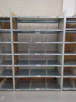    Super ofertă   Rafturi metalice zincate pentru picking manual!    Înălțime: între 1.5 m și 3.6 m 