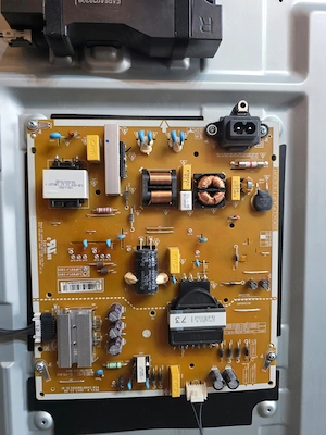 Dezmembrez tv LG 55uk6200pla - imagine 2