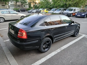 Proprietar skoda octavia diesel editie 100  pret 2700 euro fix - imagine 4