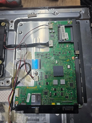 Dezmembrez tv Samsung ue32c4000