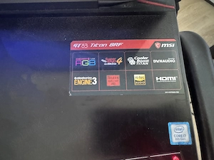 Laptop gaming MSI GT83 Titan 8RF - imagine 4