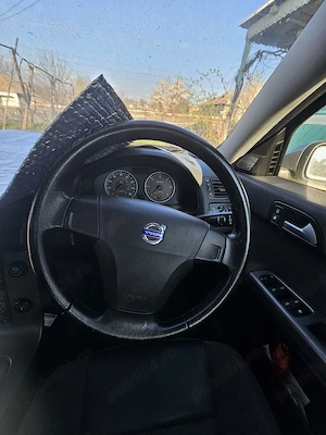 vand/dezmembrez  volvo v50  - imagine 3