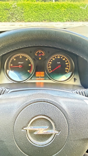Opel Astra H - imagine 2