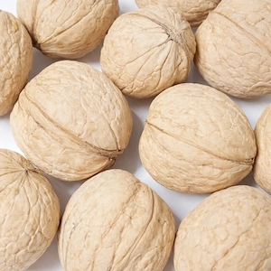 nuci întregi 100% bio