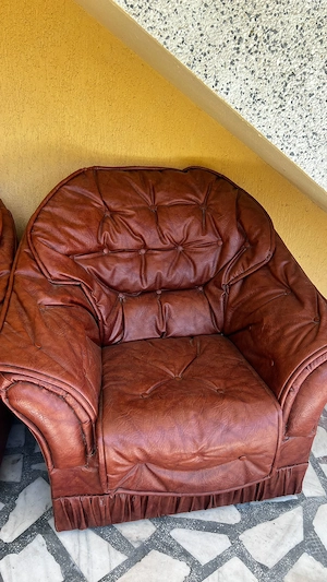 Două fotolii din piele ecologică