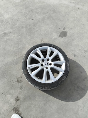 Jante r 18 cu sau fara cauciucuri 