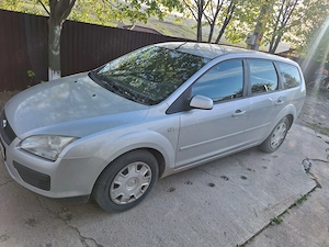 Ford Focus 1.6 an 2007 - imagine 6