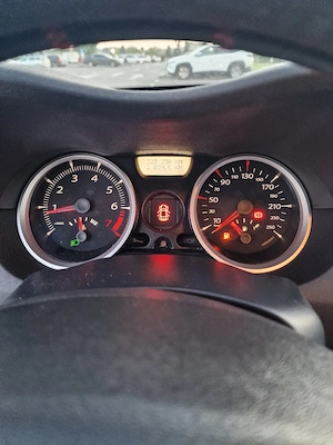 Renault Megane 2 1.4 benzina 2007   AC, trapă, fără rugină, întreținută - imagine 6