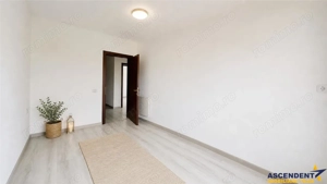 Regim vila,decomandat,terasa,vedere montana,incalzire pardoseala,parcare, Sanpetru,Brasov - imagine 4