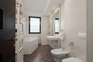 4 camere - Erou Iancu Nicolae – 175 mp – 2 parcări - imagine 17