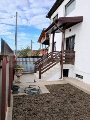 Apartament de vanzare, cu 3 camere, 100 mp, zona Breazu - imagine 3