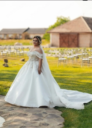 Rochie de mireasa 