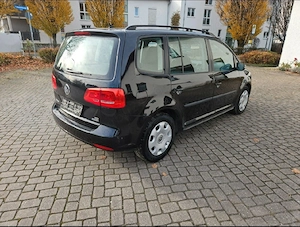 VW Touran 1.6 tdi , 2010 , euro5 , Climă , Navigatie , Pilot   BlueMotion tehnologi  - imagine 3