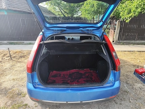 Vând mașină Ford fiesta  - imagine 4