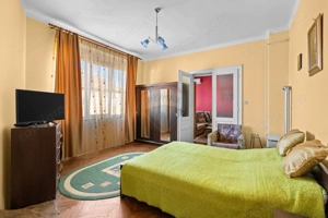 Apartament 2 camere, loc de parcare, teren propriu,strada Constituției - imagine 2