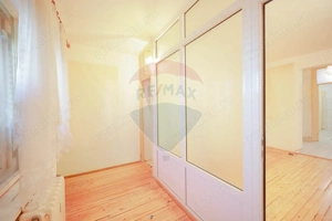 Apartament cu 3 camere de vânzare în zona Calea Aradului - imagine 5