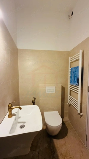 Apartament în casă, acces separat,  ultracentral, lângă Primări, Galat - imagine 4