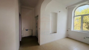 Apartament în casă, acces separat,  ultracentral, lângă Primări, Galat - imagine 1