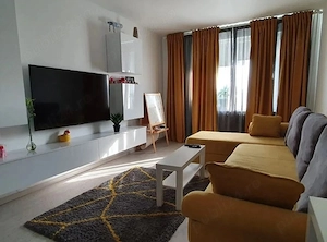in 0RADEA dau in chirie apartamentul personal cu 2 camere