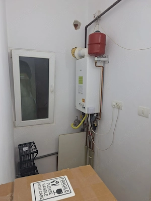 Apartament  spatios zonă centrală (spate teatru) arad ieftin si foarte bun - imagine 3