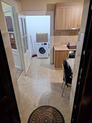 Apartament  spatios zonă centrală (spate teatru) arad ieftin si foarte bun - imagine 7